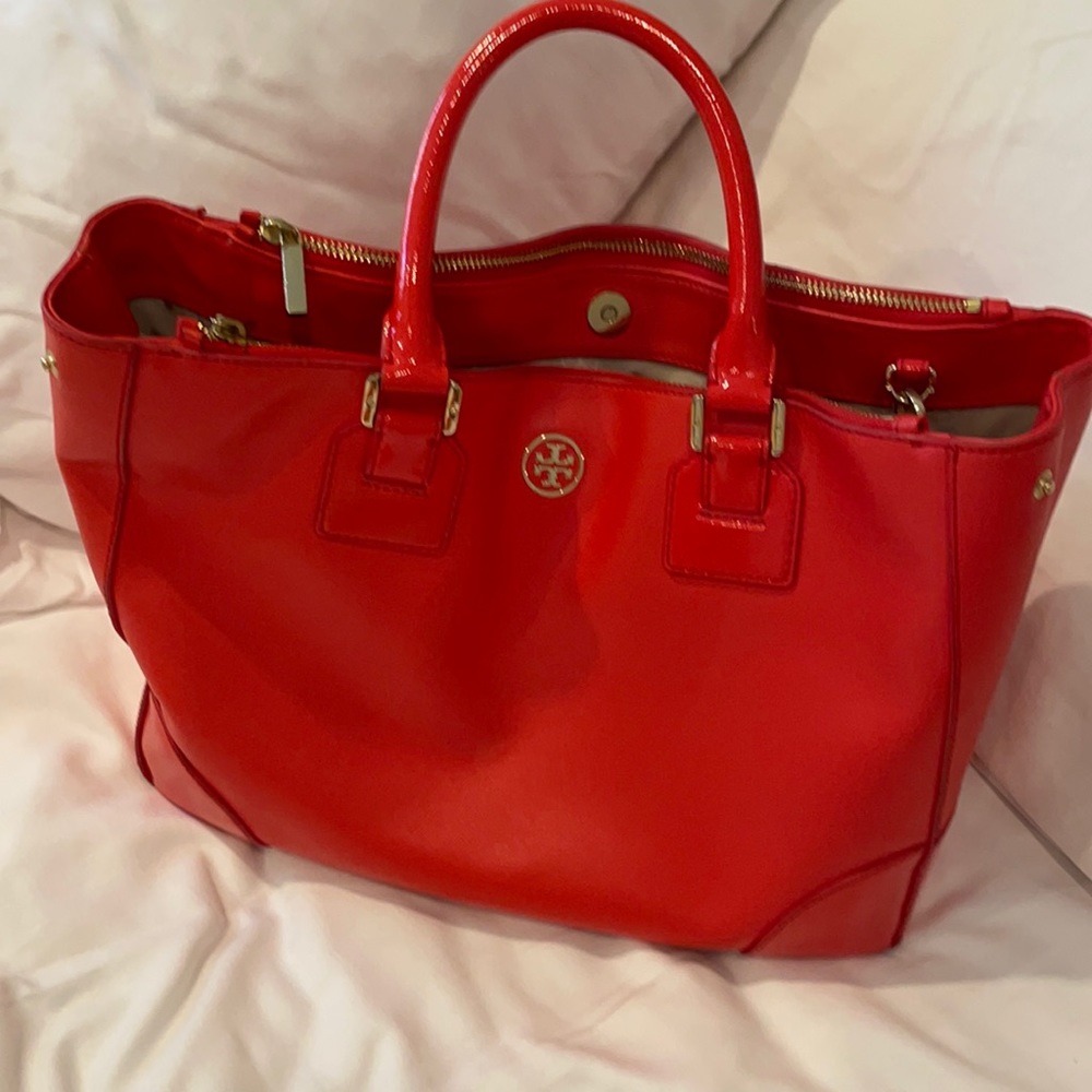 Tory Burch coral / orange handbag